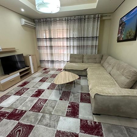 Kevin'S Apartment Delijorgj Tiranë Eksteriør bilde